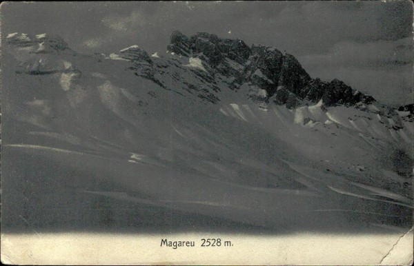Magareu (2528 m) Vorderseite