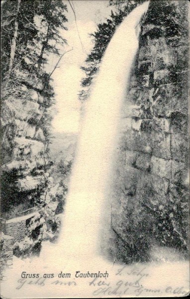 Laubenloch Vorderseite