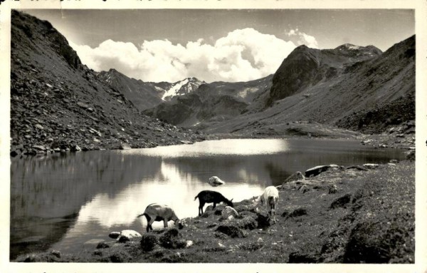 Schwarzsee auf dem Flüelapass Vorderseite