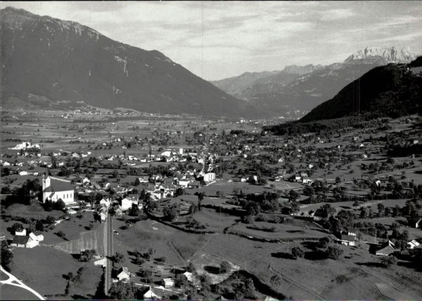 Reichenburg, Flugaufnahme Vorderseite