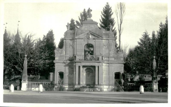 Bern, Wasserschloss am Thunplatz Vorderseite