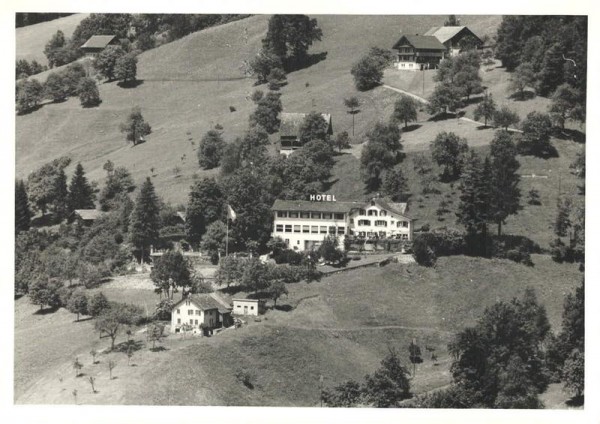 6423 Seewen SZ, Sonnenbergstr. 16, 24 -Hotel Sonnenberg, Untere Riedegg 31 Vorderseite