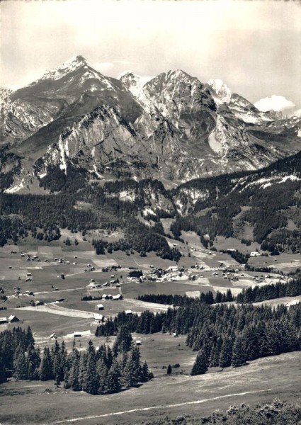 Wildhaus mit Schafberg & Altmann Vorderseite