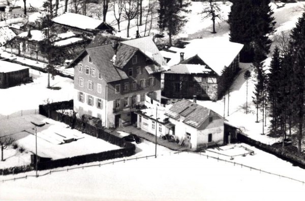 Haus Erlen, Engelberg, flugaufnahme Vorderseite