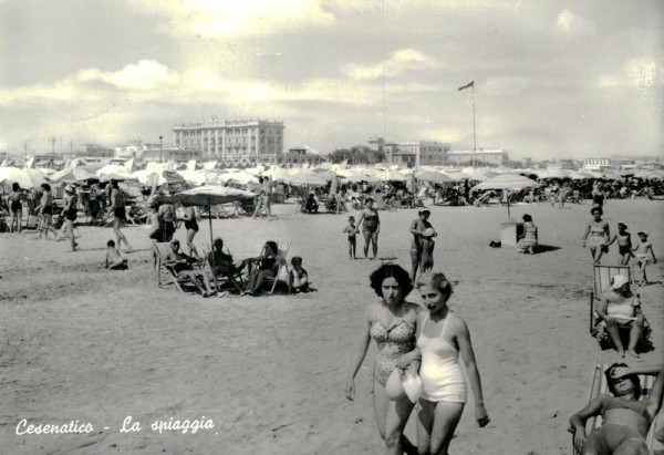 Cesenatica-La Spiaggia Vorderseite