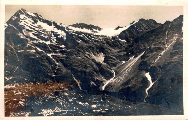 Blick v. der Windgällenhütte g. Düssistock und Brunnipass Vorderseite