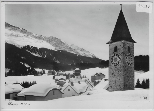 Parpan GR Kirchturm im Winter en hiver