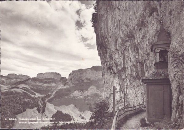 Wildkirchli im Alpstein, Blick gegen Bogarten und Marwies