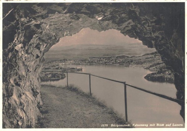 Bürgenstock. Felsenweg. Blick auf Luzern Vorderseite