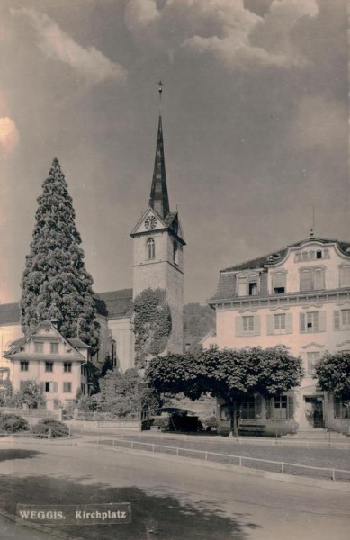 Weggis, Kirchplatz Vorderseite