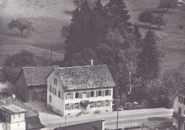 Rest. Freihof, Rikon Tösstal ZH  -  Flugaufnahmen Vorderseite