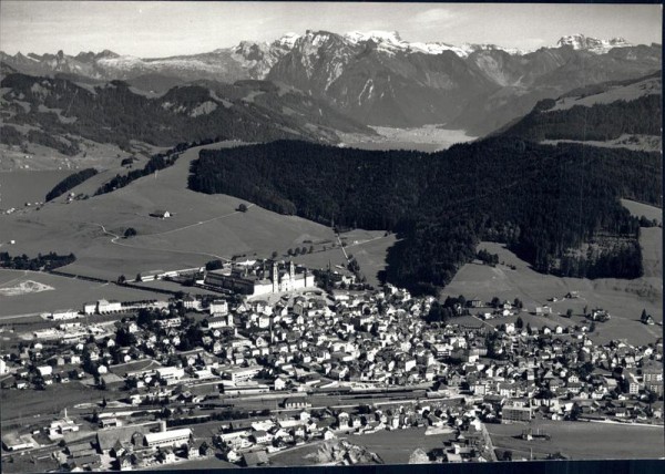 Einsiedeln, Flugaufnahme Vorderseite