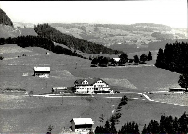 Heiterswil, Hotel Kurfirsten, Flugaufnahme Vorderseite