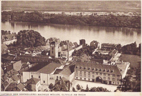 Luftbild der Sektkellerei Matheus Müller, Eltville am Rhein