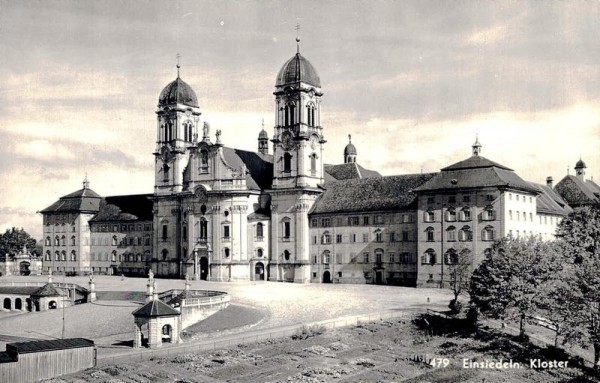 Einsiedeln. Kloster Vorderseite