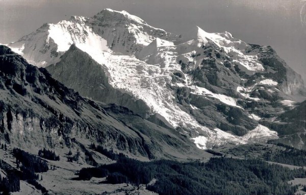 Wengen. die Jungfrau Vorderseite
