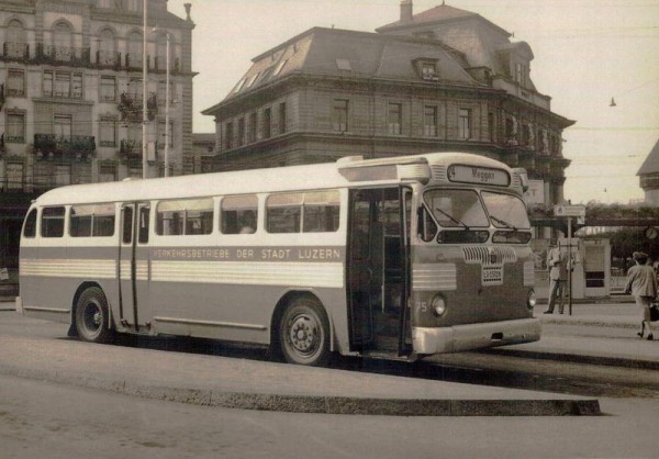 Luzern, Busflotte Twin Coaches 44 S, Postkartenbuch "Bus & Bahn in alten Ansichten" Vorderseite