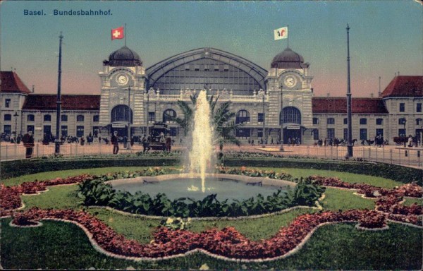 Basel. Bundesbahnhof Vorderseite