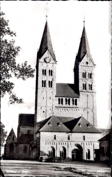 Fritzlar - Dom Vorderseite