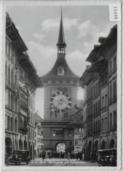 Bern - Marktgasse mit Zeitglockenturm - Classic Cars
