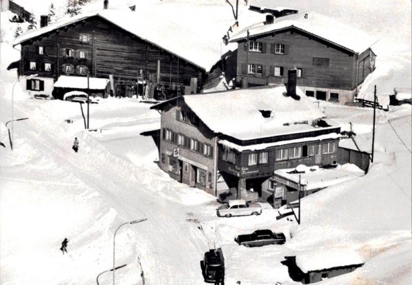 Valbella Lenzerheide - Flugaufnahmen Vorderseite