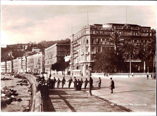 Napoli, Via Caracciolo Vorderseite