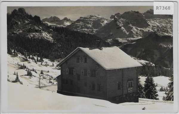 Utohaus auf der Ibergeregg im Winter en hiver
