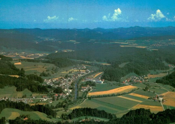 Rikon im Tösstal ZH - Flugaufnahmen Vorderseite