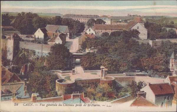 Caen - Vue générale du Château prise de St-Pierre