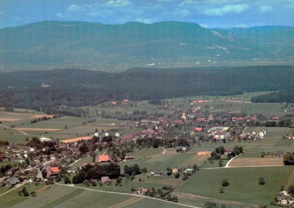 Aarwangen BE, Flugaufnahme Vorderseite