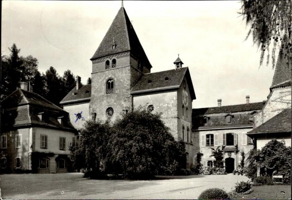 Schloss Münchenwiler Vorderseite