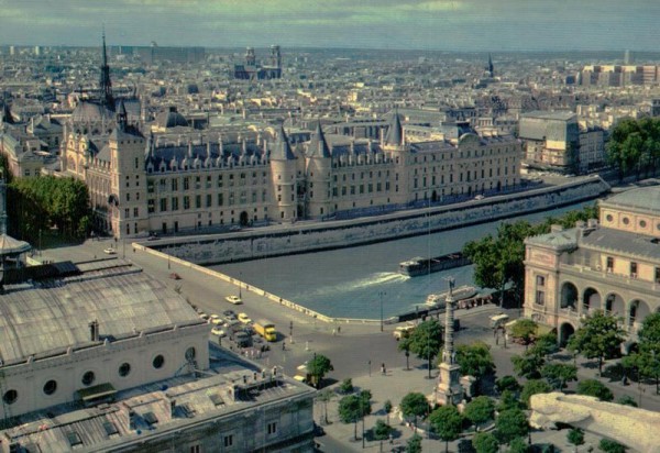 Paris, Place du Chatelet Vorderseite