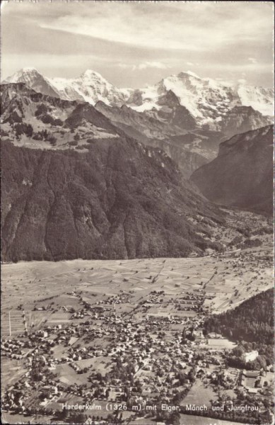 Harderkulm mit Eiger Mönch und Jungfrau (1326 m)