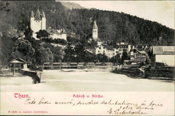 Chun. Schloss und Kirche Vorderseite