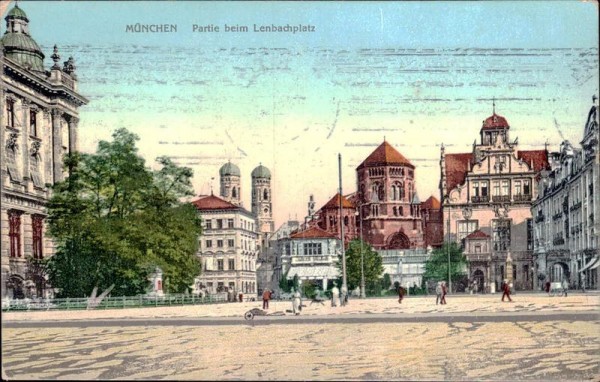 München, Lenbachplatz Vorderseite
