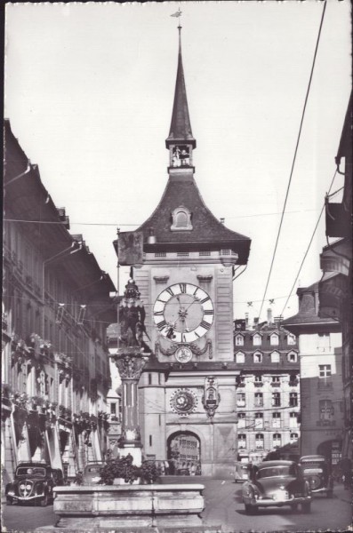 Bern - Zeitglockenturm mit Zähringerbrunnen
