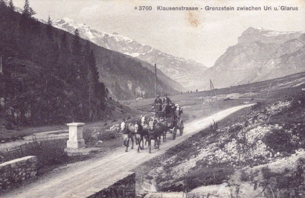 Klausenstrasse - Grenzstein zwischen Uri und Glarus