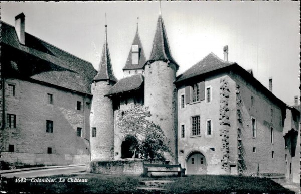 Colombier, le Chàteau Vorderseite