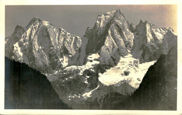 Piz Cengalo und Piz Badile Vorderseite