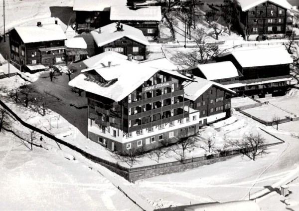 Hotel Albeina, Klosters-Dorf Vorderseite