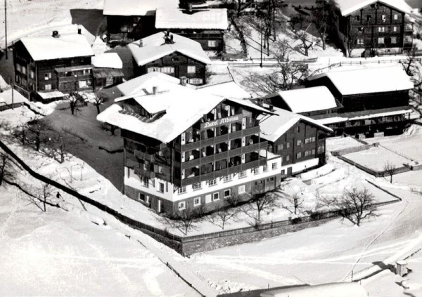 Hotel Albeina, Klosters-Dorf Vorderseite