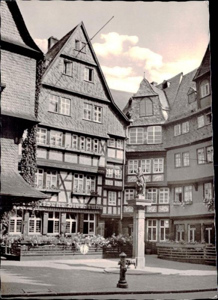 Frankfurt am Main
- Roseneck Vorderseite