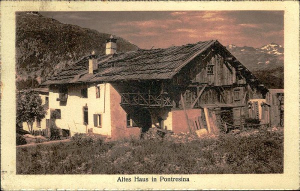 Altes Haus in Pontresina Vorderseite