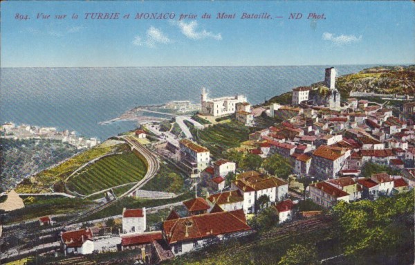 Vue sur la Turbie et Monaco prise du Mont Bataille
