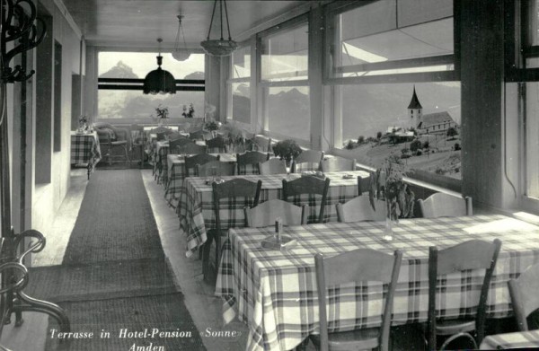 Amden, Terrasse in Hotel-Pension"Sonne" Vorderseite
