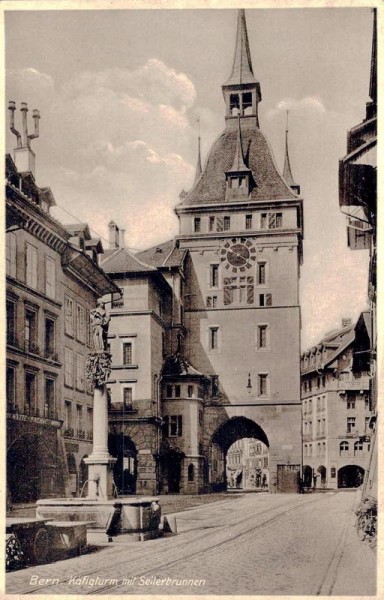 Bern. Käfigturm mit Seilerbrunnen Vorderseite