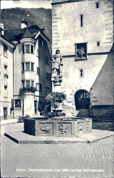 Chur/Martinsbrunnen (von 1556) vor der Martinskirche. Vorderseite