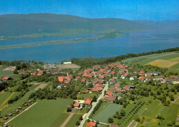 Vinelz BE am Bielersee Vorderseite