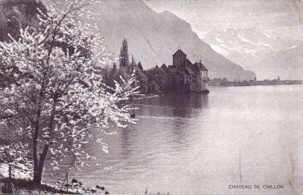 Chateau deu Chillon et les Dents du Midi