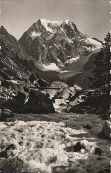 Arolla. Paysage alpestre. Le Mont Collon et la Borgne Vorderseite